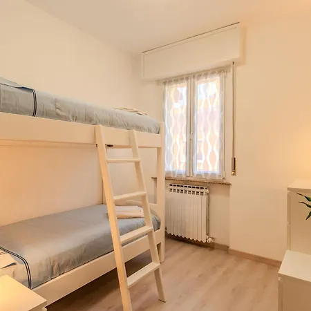 La Finestra Su Bellagio By Interhome Varenna