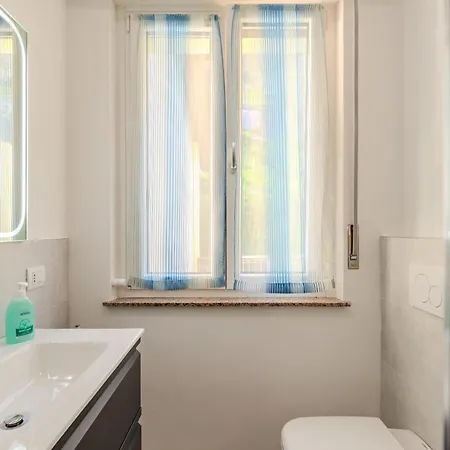 Apartment La Finestra Su Bellagio By Interhome *